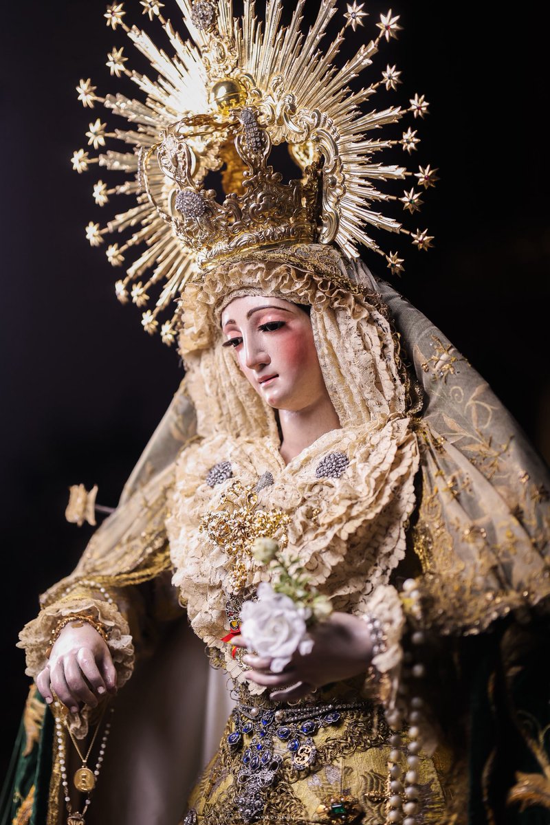 La Virgen de la Sangre de Gerena 
Toda una joya 🟢
<a href="/VeraCruzGe/">Hermandad de la Vera Cruz de Gerena</a>