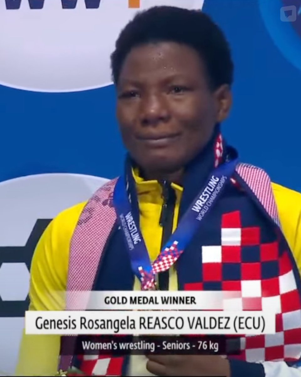 Todo un esfuerzo de años que hoy se ve recompensado con una medalla de oro en el Mundial de Lucha 2025.

¡FELICIDADES, GÉNESIS! 🇪🇨🥇