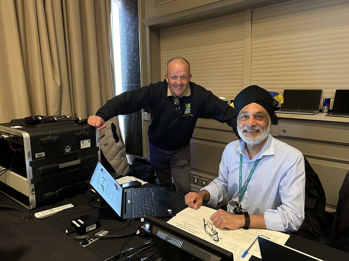 Jane_Arthur_'s tweet image. Thanks again to team @TSS_Technicians for their support at our #connectedlearning city conference today 👍🏼👍🏼👍🏼