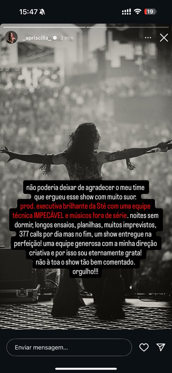 priscillaacesso's tweet photo. fã espumando reclamando da equipe / a priscilla:

kkkkkkkkkkk gente não se resume um profissional pela sua experiência com ele. o que sabemos é uma gota, o que ignoramos é um oceano 🤍 https://t.co/zavngTJ4lM