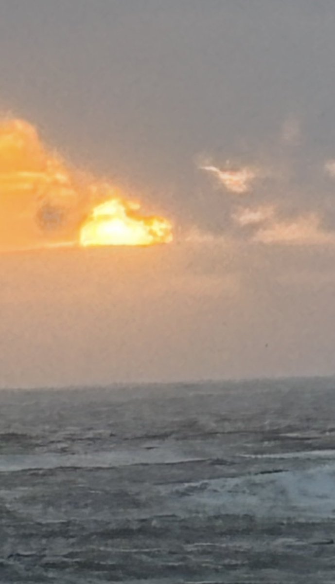 M33ARY's tweet photo. Sunset in Spanish Point on @wildatlanticway this evening. Not great photos as I found it difficult to hold the phone with the wind 🤣 #TheBannerCounty 💛💙🇮🇪 https://t.co/jTPQHYAa5z