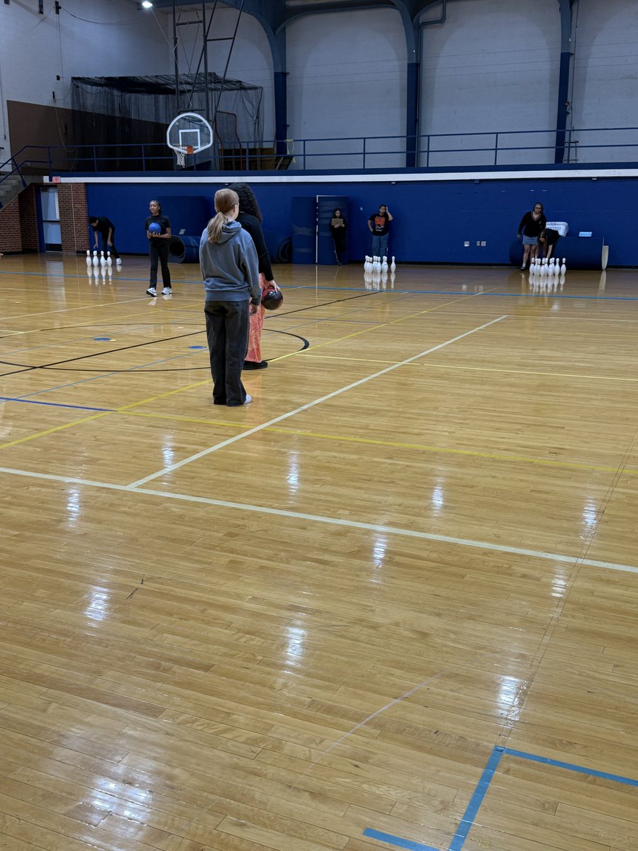 GHS Lanes are OPEN in Low Impact PE. #lifetimeactivites #physed #petracher #wearegrandview