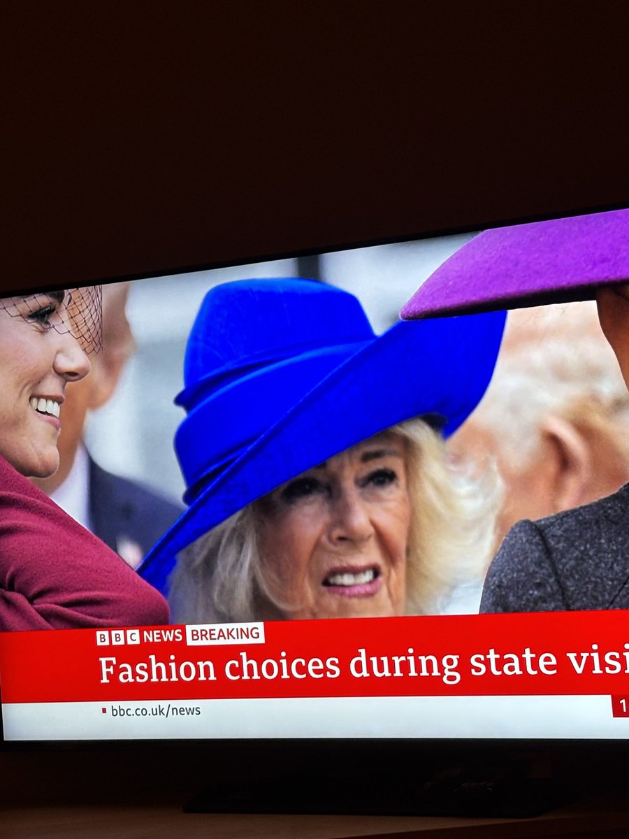 RusselSprout's tweet image. Queen Camilla’s hat: I’m saying it’s going to be Hufflepuff, could be Gryffindor but we’ll wait and see which house is sorted… 

#HarryPotter #SortingHat