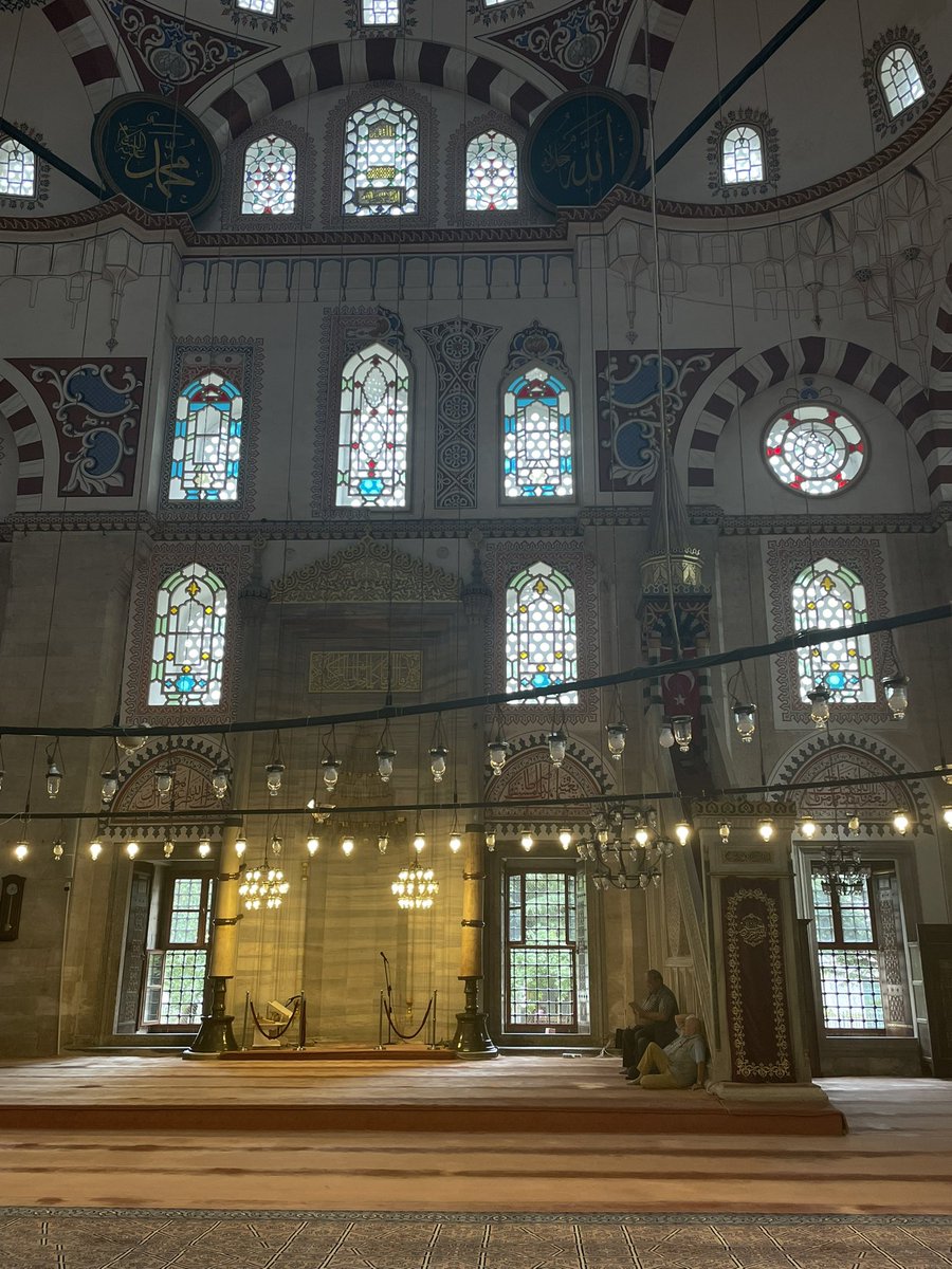 busra7822's tweet photo. Şehzadebaşı Cami✨ https://t.co/0jWTNb66gs