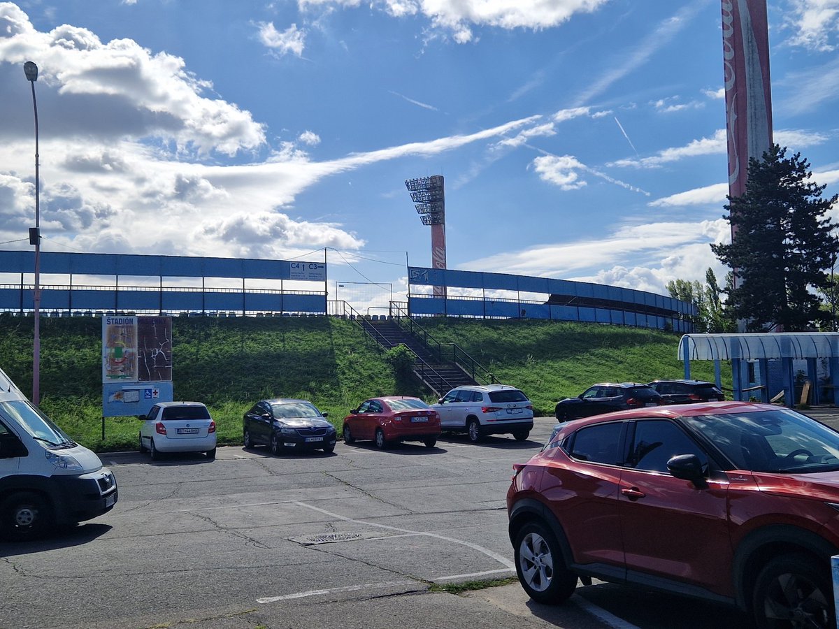 bluenosethomas's tweet image. Currently in Bratislava and wanted to visit the ground we played Inter at in 1984 - only to be thwarted by a security guard currently still fighting the Cold War (Twat).

Very dilapidated &amp;amp; run down, but a little bit of history visited.