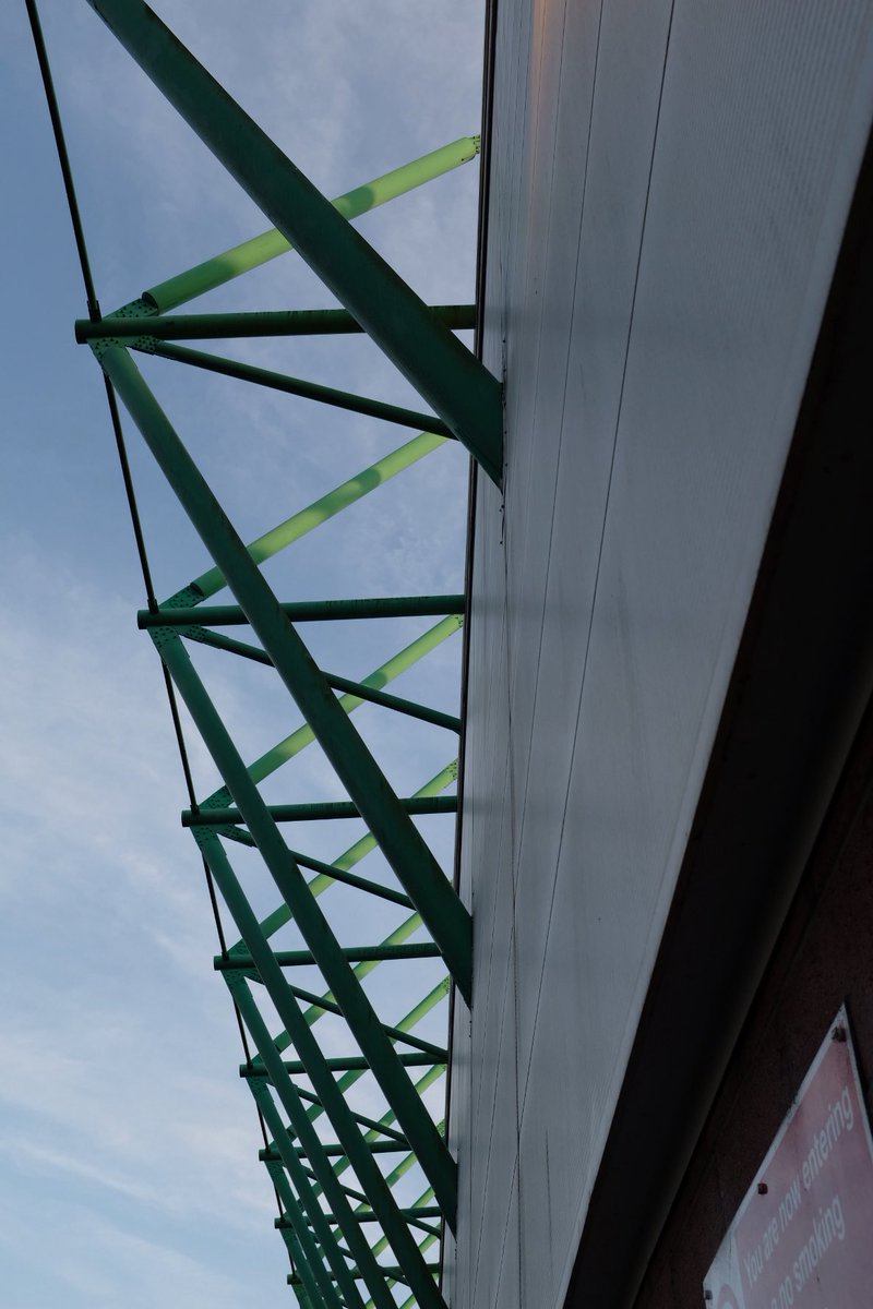 Easter Road is looking picturesque tonight! 

We’re here for <a href="/d_gray_writer/">Daniel Gray</a>’s latest Slow Match Report: stay tuned for his thoughts tomorrow, on Nutmeg FC.