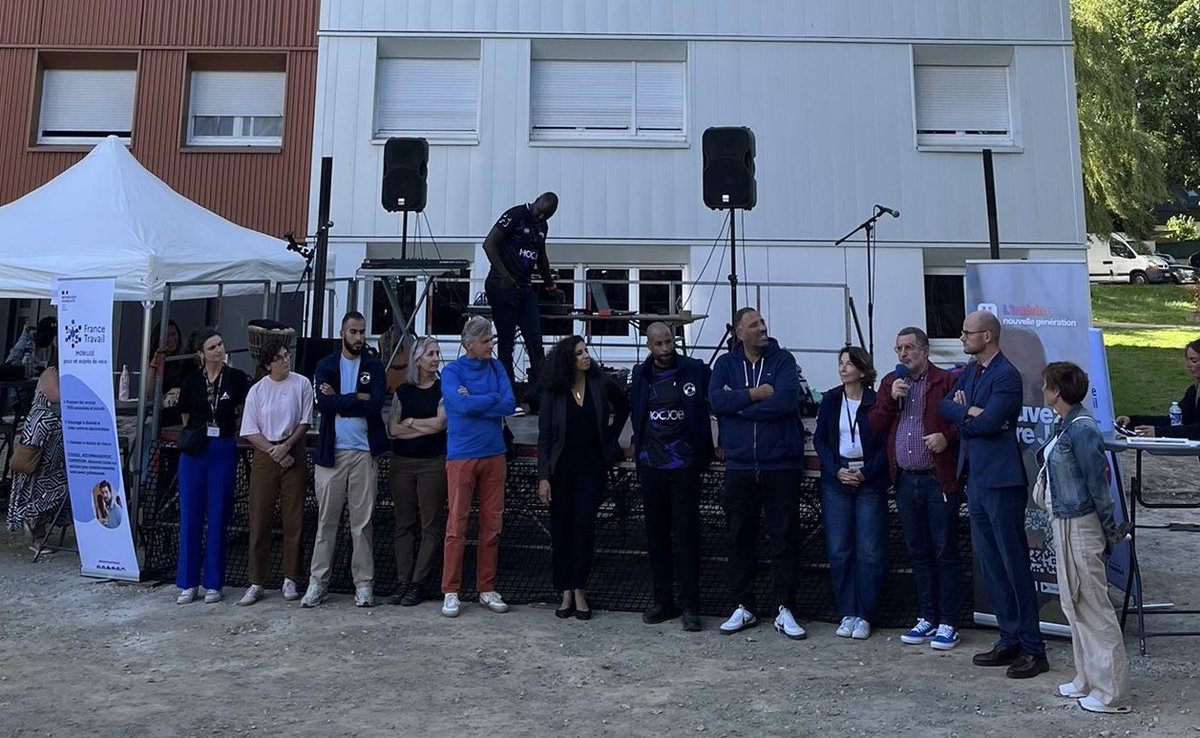 3asseh's tweet image. « Un sommet pour tous » avec descente en rappel de la tour Québec pour les amateurs ➕ un forum #emploi pour ceux qui en cherchent un
Merci aux organisateurs ainsi qu’aux entreprises et administrations venues rencontrer les candidats et futures recrues
#Nantes nord