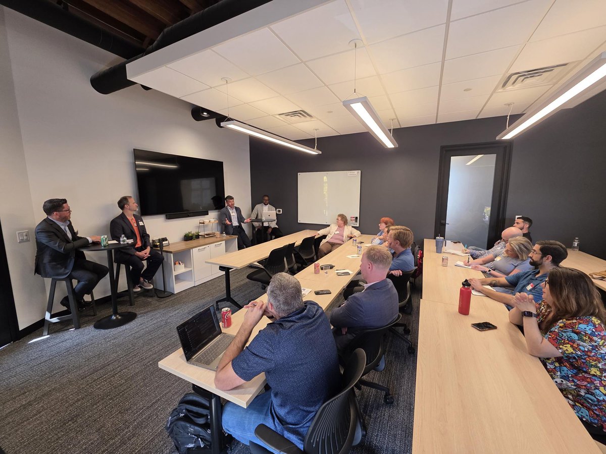 Ariox_co's tweet image. Our #TechWeekGR Emerging Tech panel event is in the books! It was a fantastic opportunity to hear fresh perspectives on how automation, #AI, #digitalmarketing, and #enterpriseintegration are shaping the way organizations work.

We enjoyed connecting with so many leaders and…