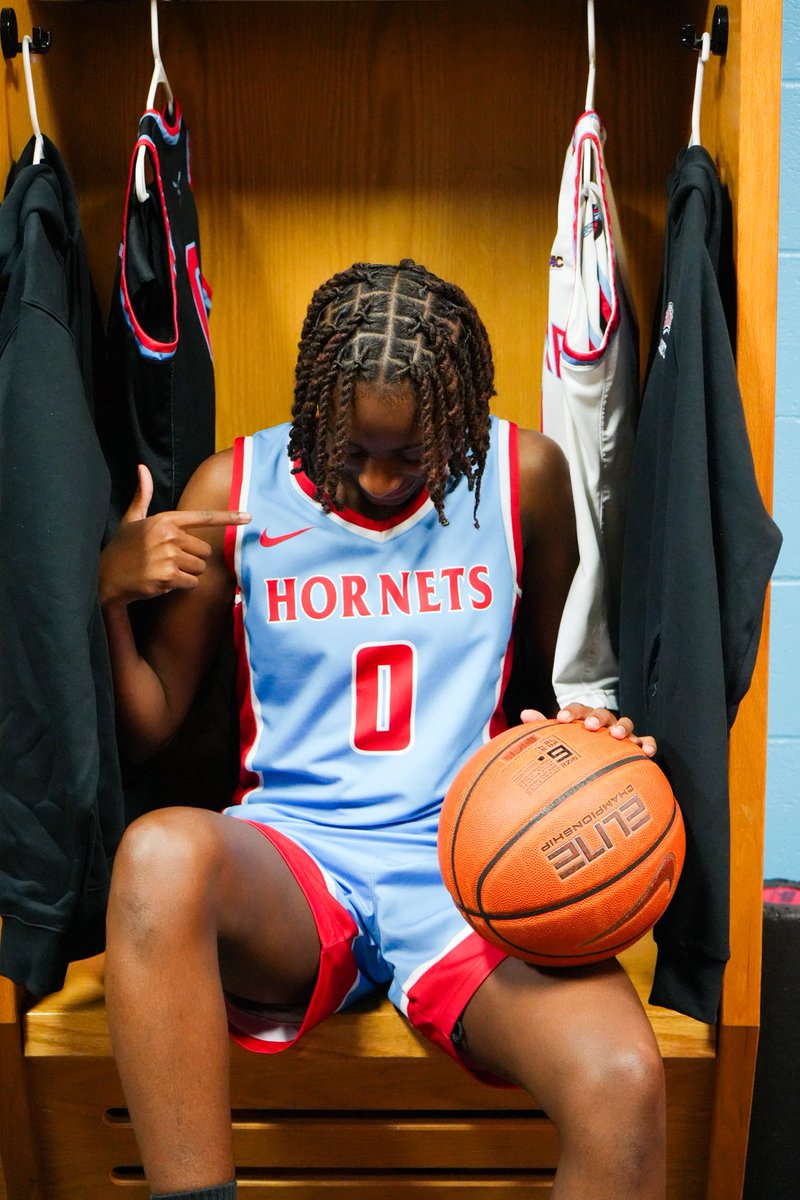chipjohnson2026's tweet photo. Great Official Visit With Deleware state! Go hornets?? ❤️🩵 #notcommited #dsu #officialvisit https://t.co/617lujYtat