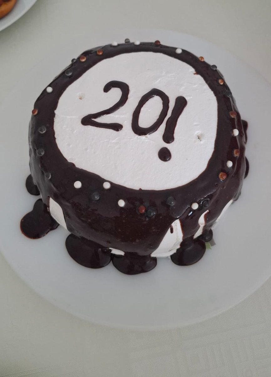 arkadaşlarıma 20 faktöriyel pastası yaptımm✨️🫡🤌🏻 hbd asklarim 🫂🤍