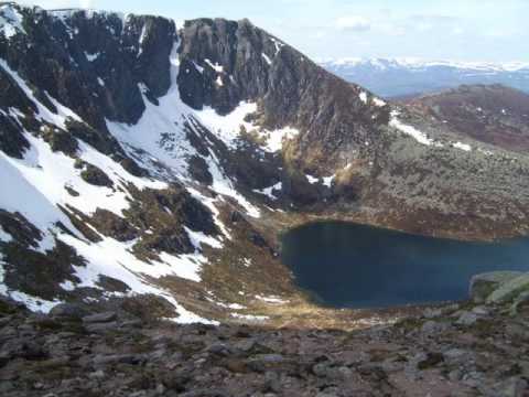 tourscotland's tweet photo. As requested this evening Tour #Scotland wee travel video Blog of photography of a small group walking tour to #Lochnagar #Mountain on #ancestry, #genealogy, #history visit and trip to #Grampians region of the #Highlands English name is a misunderstanding https://t.co/XaJ46v3xli https://t.co/arF5hAE9rm