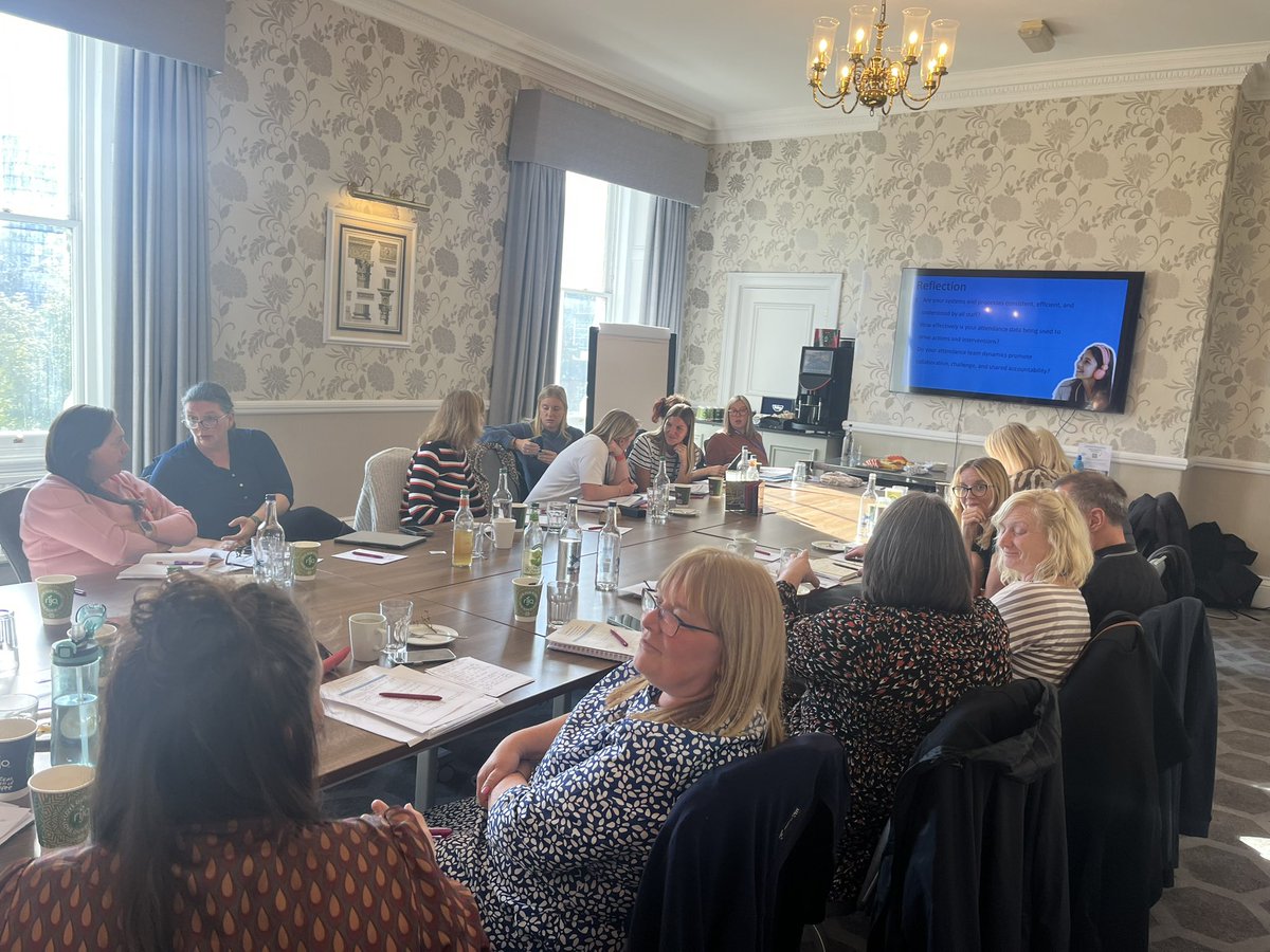 IncAttendance's tweet image. 🚨 Game-changing for Sheffield 🚨
12 schools in South Sheffield join our systems-led attendance programme.
A year of CPD, strategy &amp;amp; culture change — and a 5-year commitment from Bronze to Emerald.

#EveryBagCounts