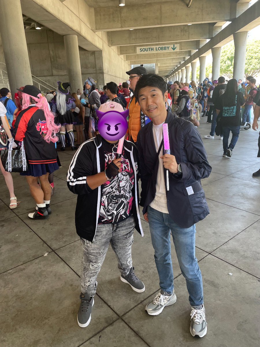 MonoMinqxx's tweet image. Hi! Im Mini!
I’m a daredemo vtuber fan. I love rhythm games, anime and Vocaloid too! You’ll mainly see me post my love for my oshis, stream from time to time, shitpost and collect merch! I also love cooking!! When I can I go to events! I hope to reach out to the community more ^^