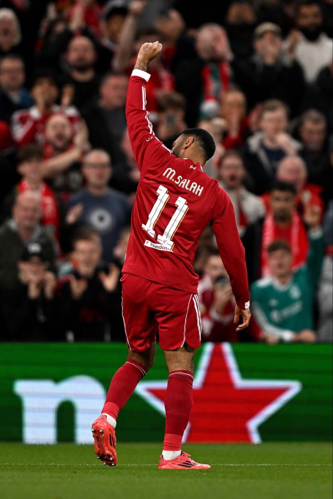 🚨🚨🚨🚨🚨🚨🚨🚨🚨🚨🚨🚨🚨🚨🚨

تغريدة تاريخية!!!!! محمد صلاح مع ليفربول :

😱😱😱😱😱😱😱😱♥️♥️♥️♥️♥️♥️♥️

• 407 مباراة
• 359 مساهمة!!!!
• 248 هدف
• 112 اسيست
• ×29 ثنائية
• ×2 هاتريك
• ×1 سوبر هاتريك
• ×10 بطولات

🏆 كاس الاتحاد (مرة)
🏆 الدرع الخيرية (مرة)
🏆 السوبر