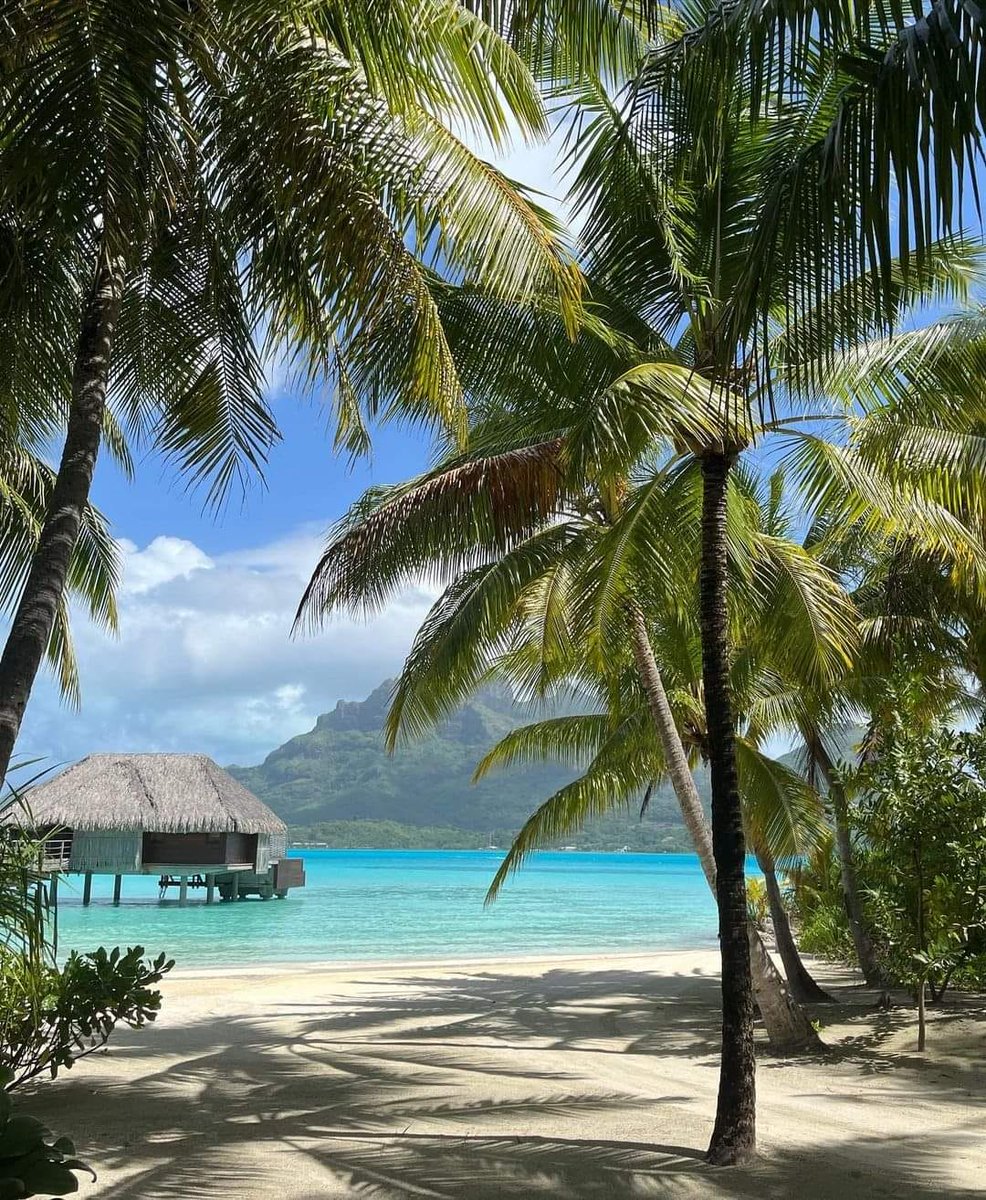 Four Seasons Resort Bora Bora