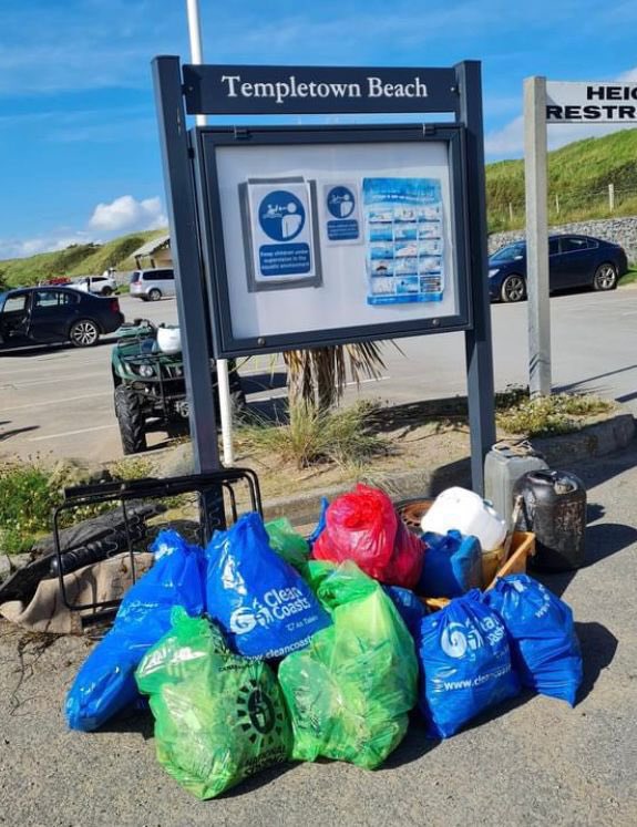 Templetown beach 
Clean Up 

This Sat 20th, 11.00am
Please support!

Refreshments served afterwards.