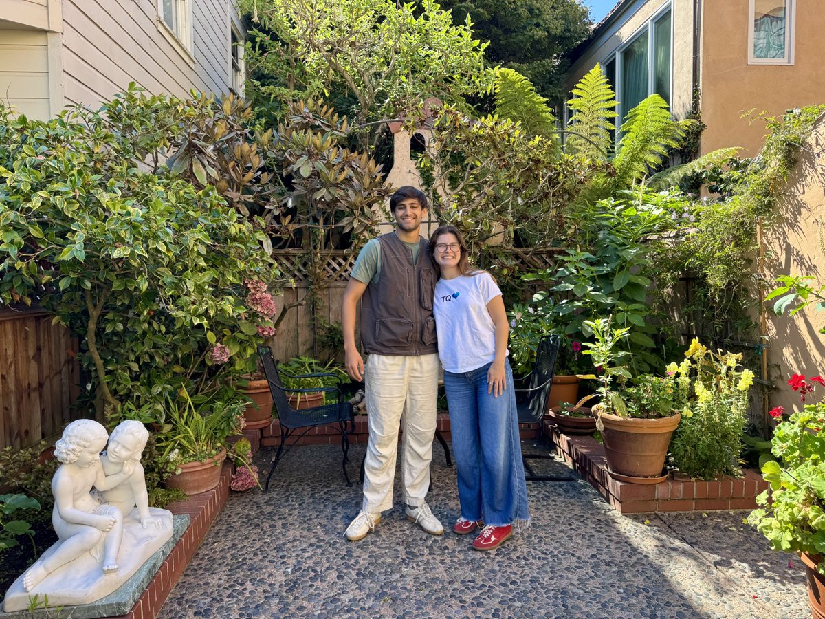jana_iris's tweet photo. Went over to the Marina today to hang out with @zachdive, one of our latest portfolio founders, in his insanely lovely hacker house. I just want to live in the garden. https://t.co/yE2rKwBFpL