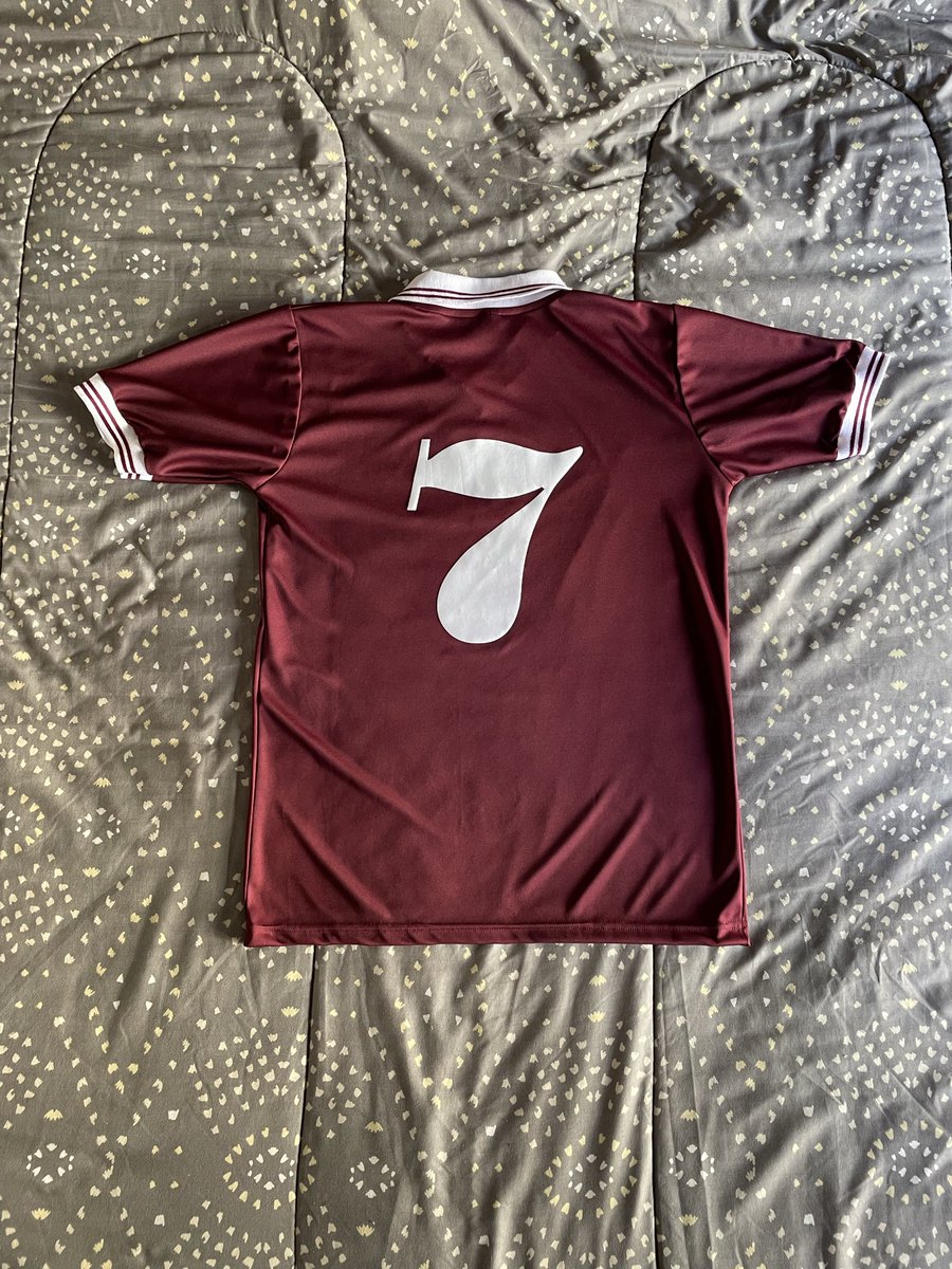 granasticker14's tweet photo. Camiseta estilo retro en homenaje a Lautaro Germán “Laucha” Acosta.
Un diseño único que combina historia, pasión y orgullo por nuestros colores.

Disponible en todos los talles: S, M, L, XL y XXL.

IDOLO E7ERNO https://t.co/Xbaneyj0y8