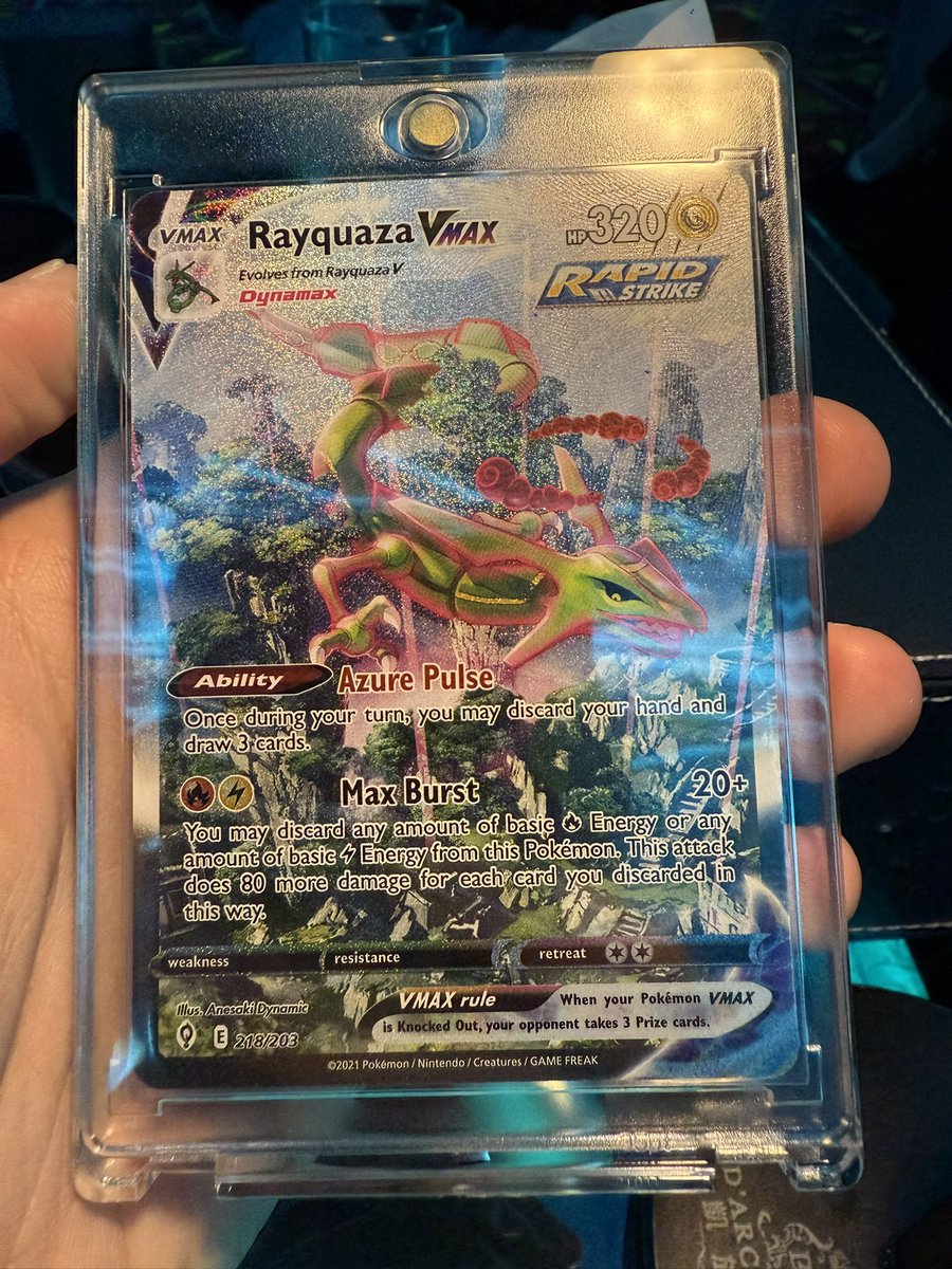 gaius1314's tweet image. 🎂✨ Another year older, another year bolder ✨🎂

Thank you to everyone who celebrated with me — from family &amp;amp; brothers, to my love ❤️, and all the amazing friends who made this night unforgettable.

From lion dance vibes 🦁 to Rayquaza pulls 🐉, heartfelt gifts, and even crypto…