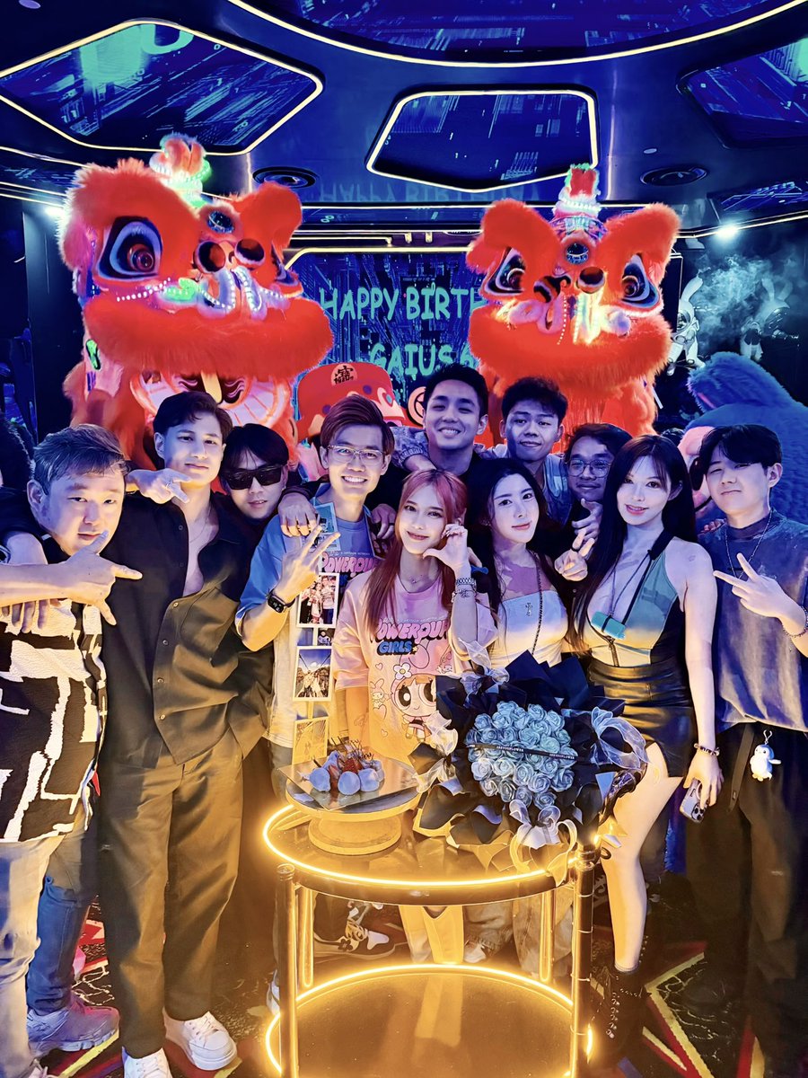 gaius1314's tweet image. 🎂✨ Another year older, another year bolder ✨🎂

Thank you to everyone who celebrated with me — from family &amp;amp; brothers, to my love ❤️, and all the amazing friends who made this night unforgettable.

From lion dance vibes 🦁 to Rayquaza pulls 🐉, heartfelt gifts, and even crypto…