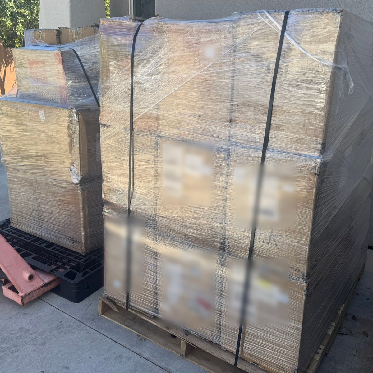 ⛏️ EXISTING MINER UPDATE ⛏️

Big shoutout to <a href="/Defi_Django/">Django</a>, as he is managing packing up our miners and getting them ready for shipment to <a href="/AlteriEnergy/">Alteri Energy</a>.

There are a few legal details left, including settling an old electricity bill, before the miners will be shipped out!

We