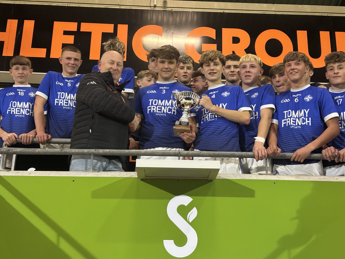 Comhghairdeas to Clan na Gael, An Lorgain on their success in winning the U16 Div 1 Championship trophy. 

Presentation made to the winning captains Benis Petronis &amp; Emmet Doran by Armagh Youth Board Chair Dan Barton.

Well done to Silverbridge Harps in reaching tonites final.