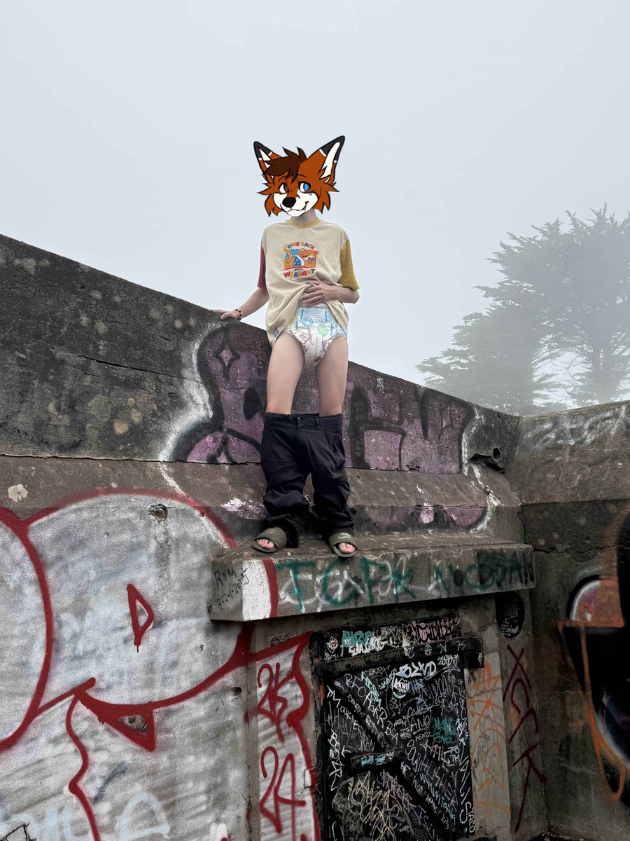 If u venture into the fog u might getta a peek at a diaper boi :3