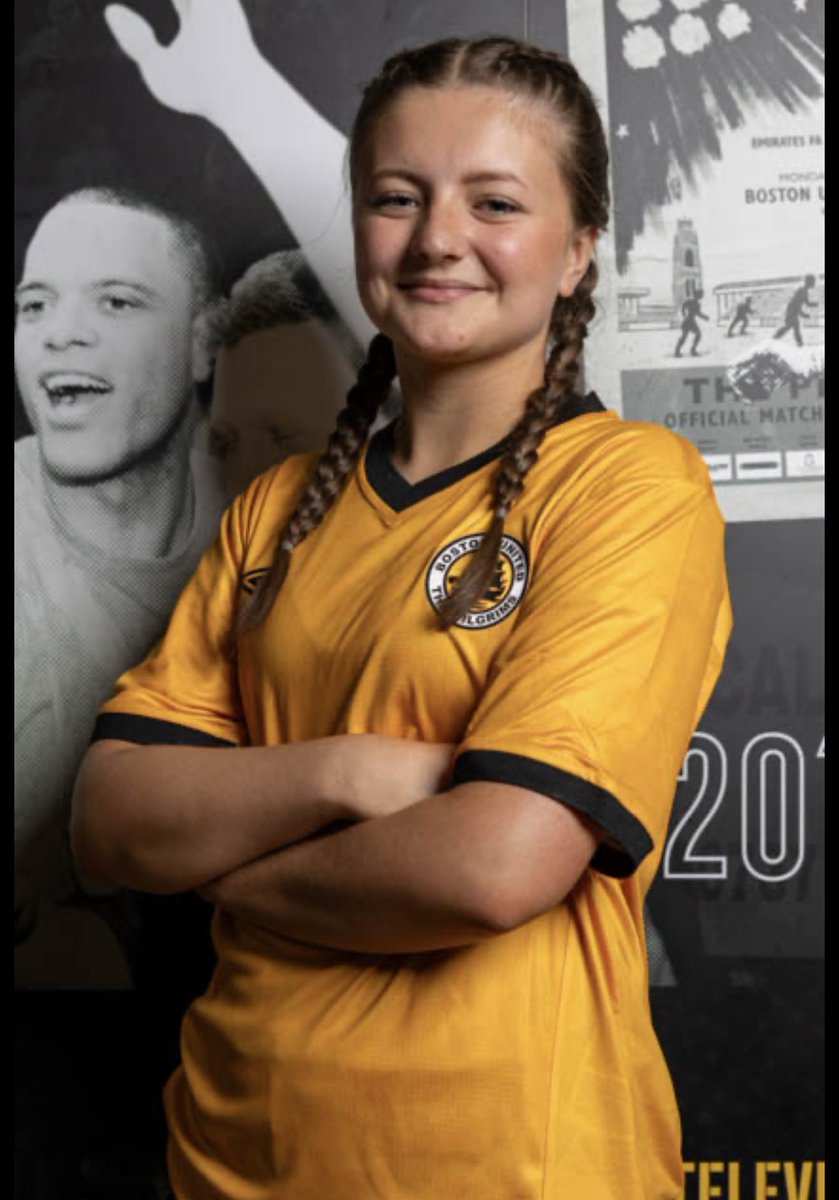 BostonUnitedWFC's tweet image. 📣 PLAYER ANNOUNCEMENT 📣

We’re delighted to welcome Orla Bradley to Boston United Ladies! 🟡⚫

A dynamic centre back, Orla is a ruthless centre back with an excellent dead ball taker and is ready to make her mark in amber and black.

#BULFC