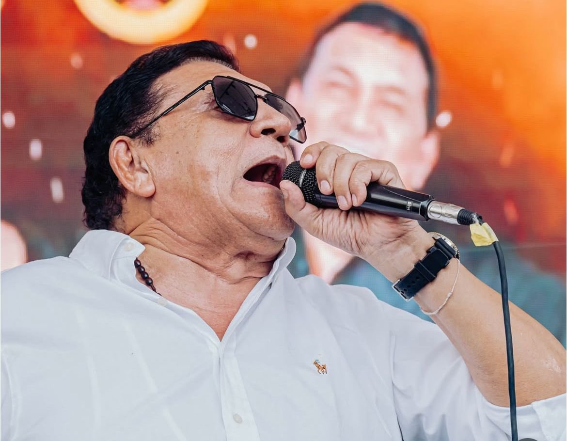 Los habitantes de #Sincé – Sucre, amanecieron con la mejor parranda vallenata con <a href="/PonchoZuleta/">Poncho Zuleta Diaz</a> y @ElCochaMolina, que hoy en la madrugada se presentaron en medio de una lluvia para #complacer a sus seguidores. intervallenato.com/inicio/poncho-…