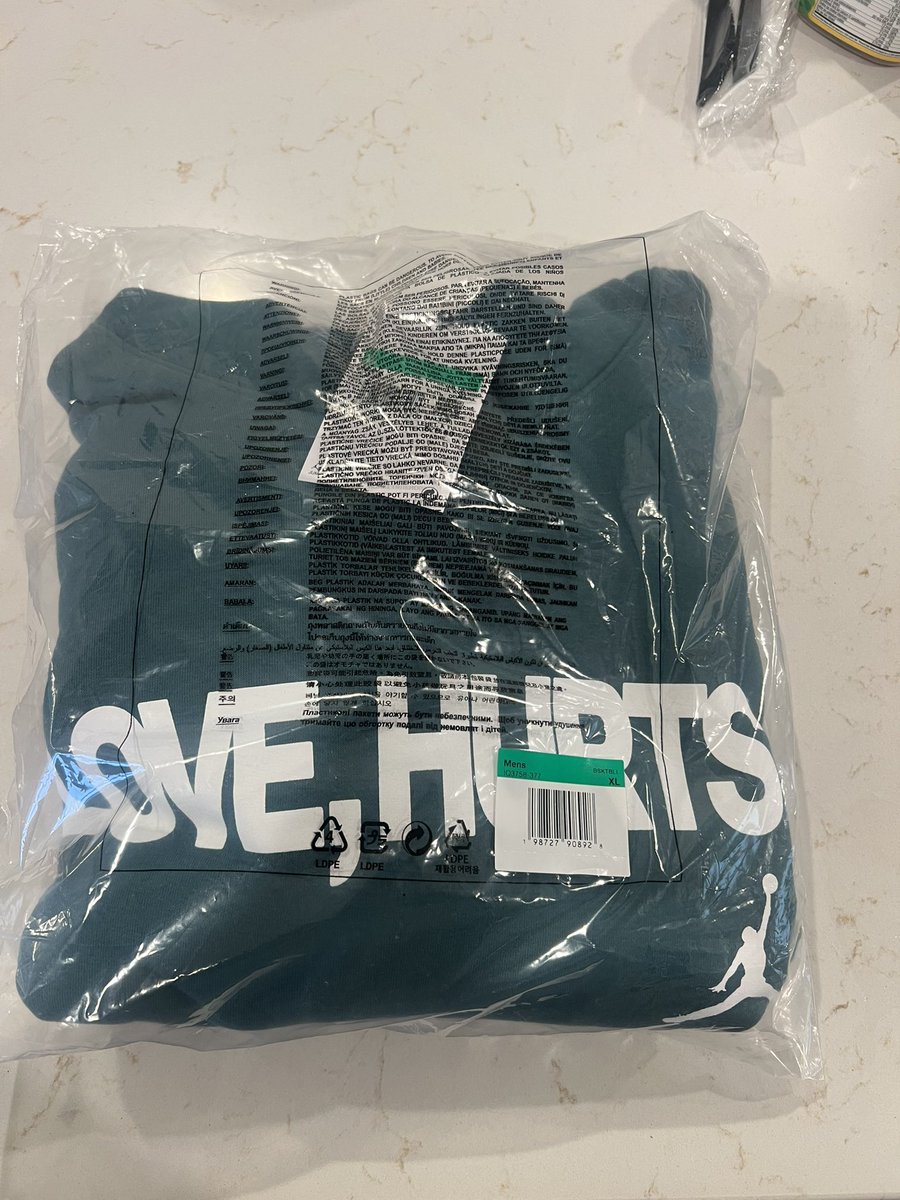 Any fellow Eagles fans in here want a Love Hurts hoodie!? Size XL! Still sealed in bag
