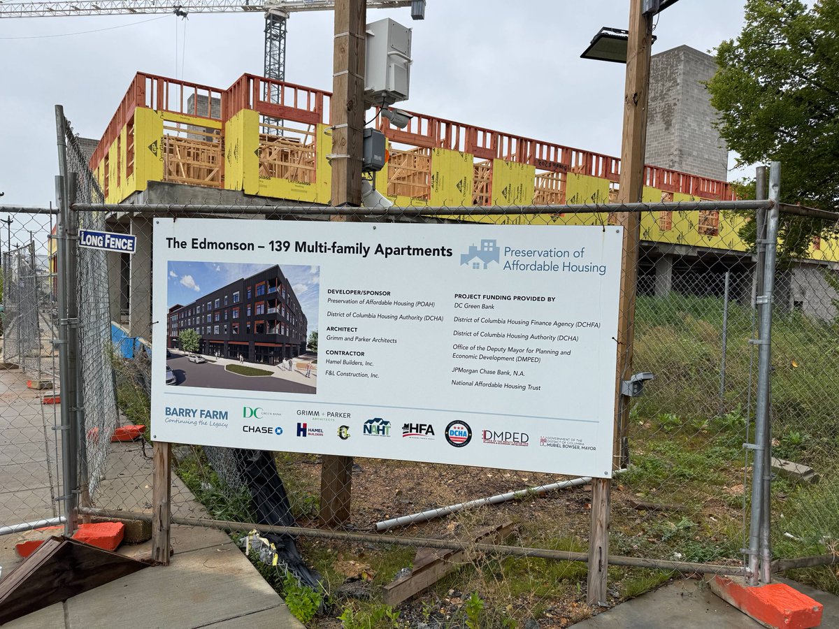 DC_PSC's tweet image. Great to see construction on our Community Heat Pump pilot project at Barry Farm up close! Our staff joined @DOEE_DC for a tour by @HamelBuilders &amp;amp; @POAHCommunities. These kinds of innovative pilot projects are paving the way for large-scale clean energy solutions in D.C.