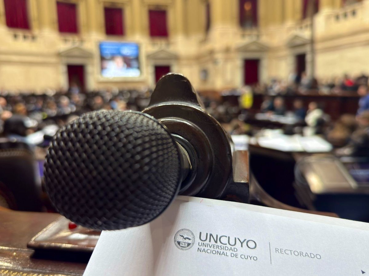 AdolBermejo's tweet photo. 🏛️Le pusimos freno al Veto del Presidente Milei a La Ley de Financiamiento Universitario. 
Con 174 votos a favor, 67 en contra y 2 abstenciones, en @DiputadosAR recuperamos en Argentina una política de Estado de décadas: Educación Universitaria Pública, Gratuita y de Calidad. https://t.co/dbj4y6FKlx