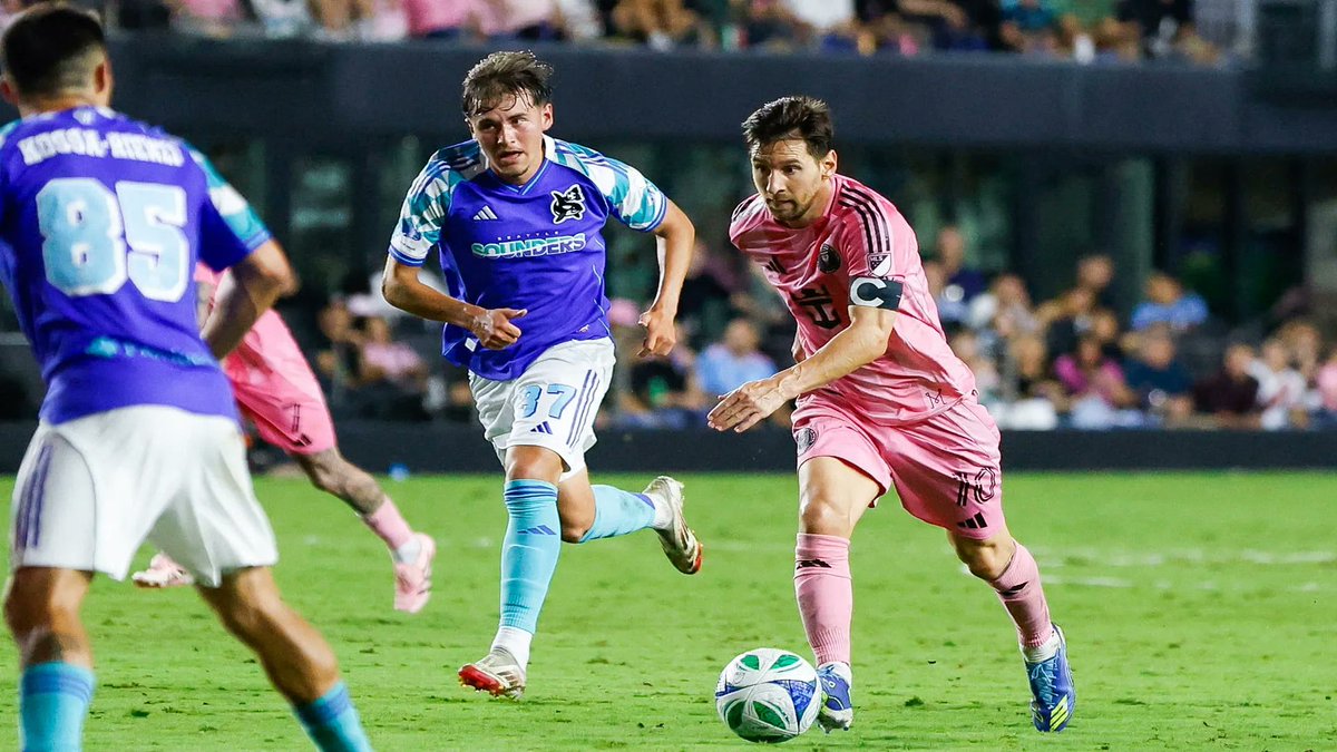 sharjah24's tweet image. #Messi leads #InterMiami to victory over #SeattleSounders in #MLS sharjah24.ae/en/Articles/20…
#Sharjah24