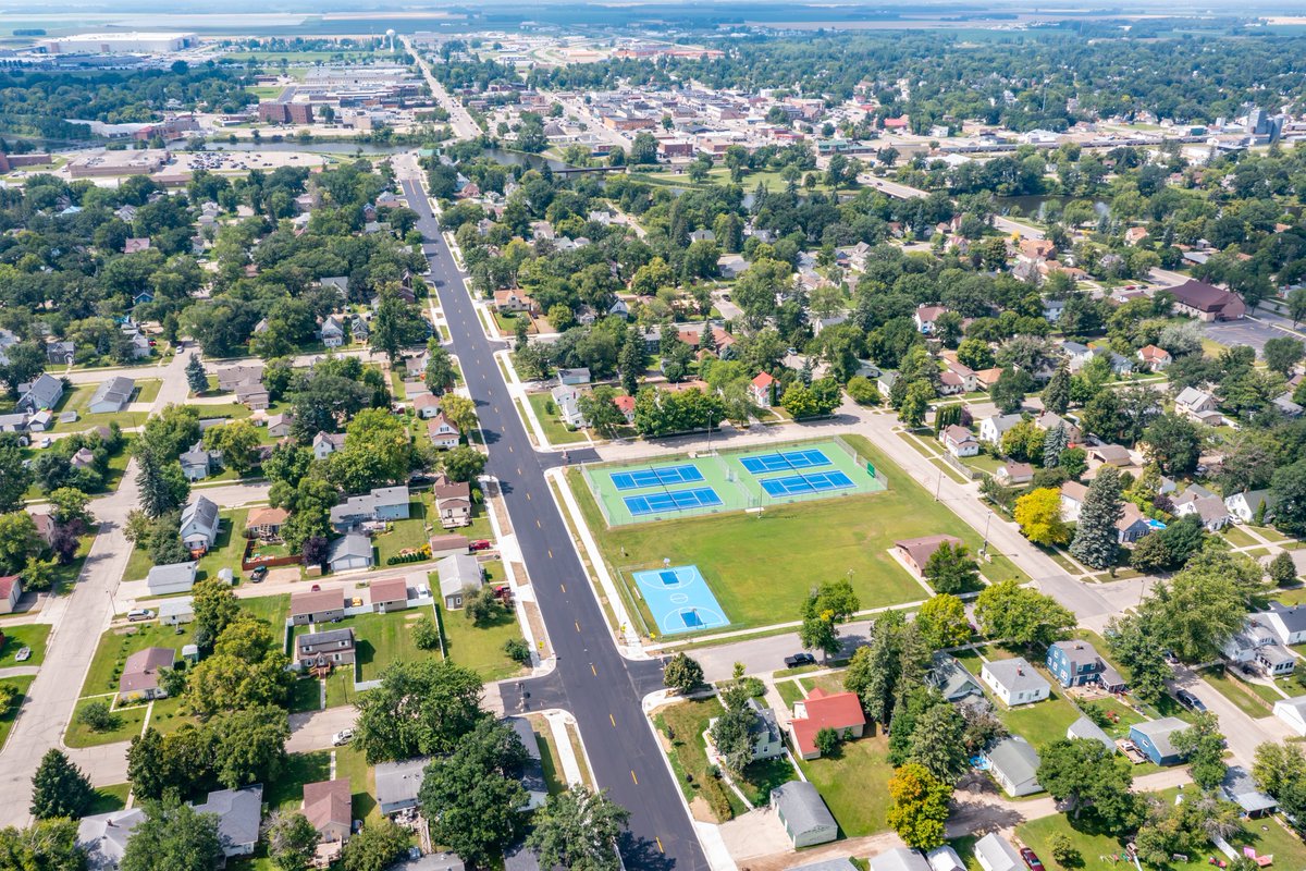 WIDSETHdesign's tweet image. 🚧 Widseth Project Wednesday: 1st Street East in Thief River Falls, MN
#WidsethProjectWednesday #Architecture #Engineering #Environmental #LandSurveying