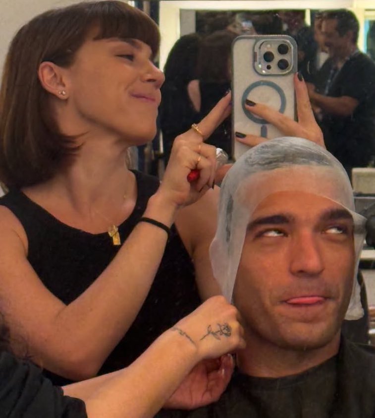 as fotinhas deles no espelho 🤏🏻