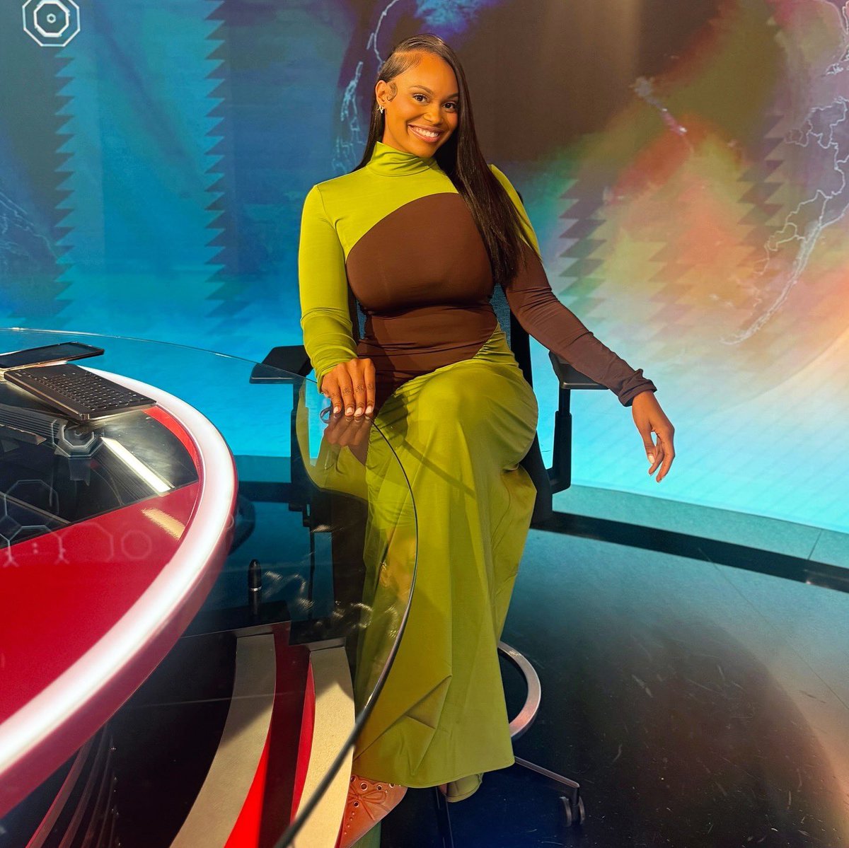 Caroline Coles tweet media