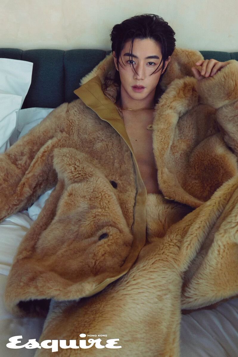 markbamthinker's tweet image. pretty boy                                                 his hot wife