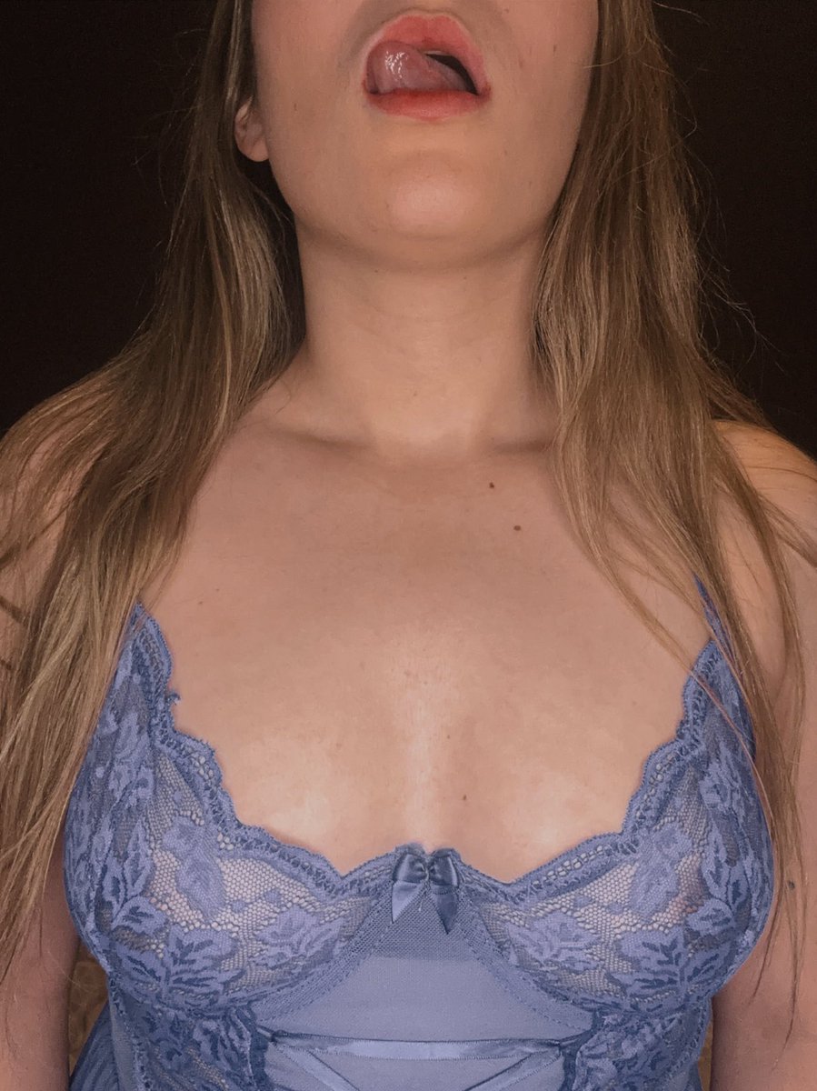 bAshfullybad's tweet photo. This lace is just a map to where I want your hands
#nsfwtwt #wetwednesday #hornymilf #onlyfans https://t.co/jFbzwIHC0Y
