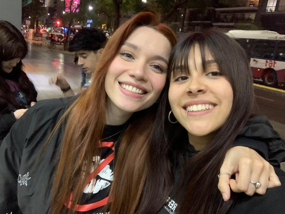 no te subí nada por acá pq estuve a full éstos días, pero quería agradecerte por estar en mi vida siempre, gracias por siempre recibirme con tanta calidez. acá voy a estar siempre mi amor, apoyandote en todo lo que pueda🧸❤️ <a href="/MicaSuarez12/">Mica Suarez</a>