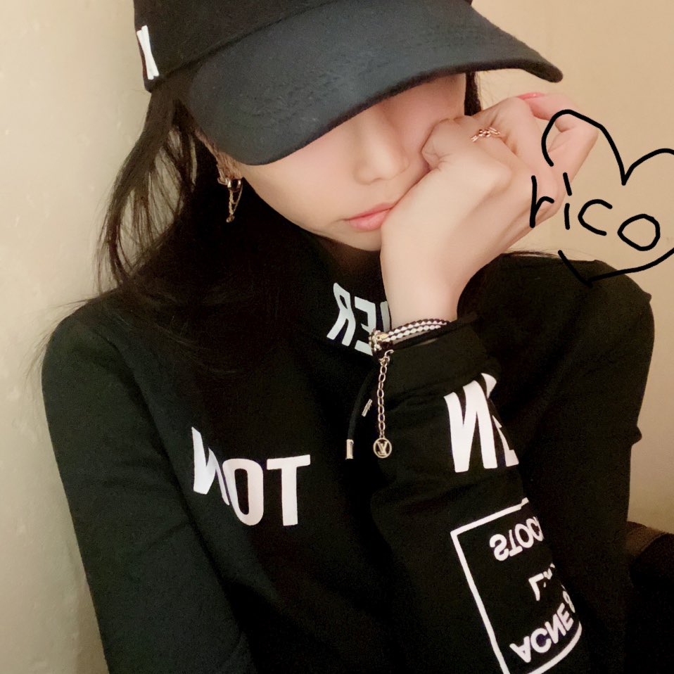 gm♡

偽物いっぱい湧いていますが
わたしじゃないので
followしないでね🎖 ← みんな報告ｱﾘｶﾞﾄｳ

警告⚠️でない
pic選びが難しい ...