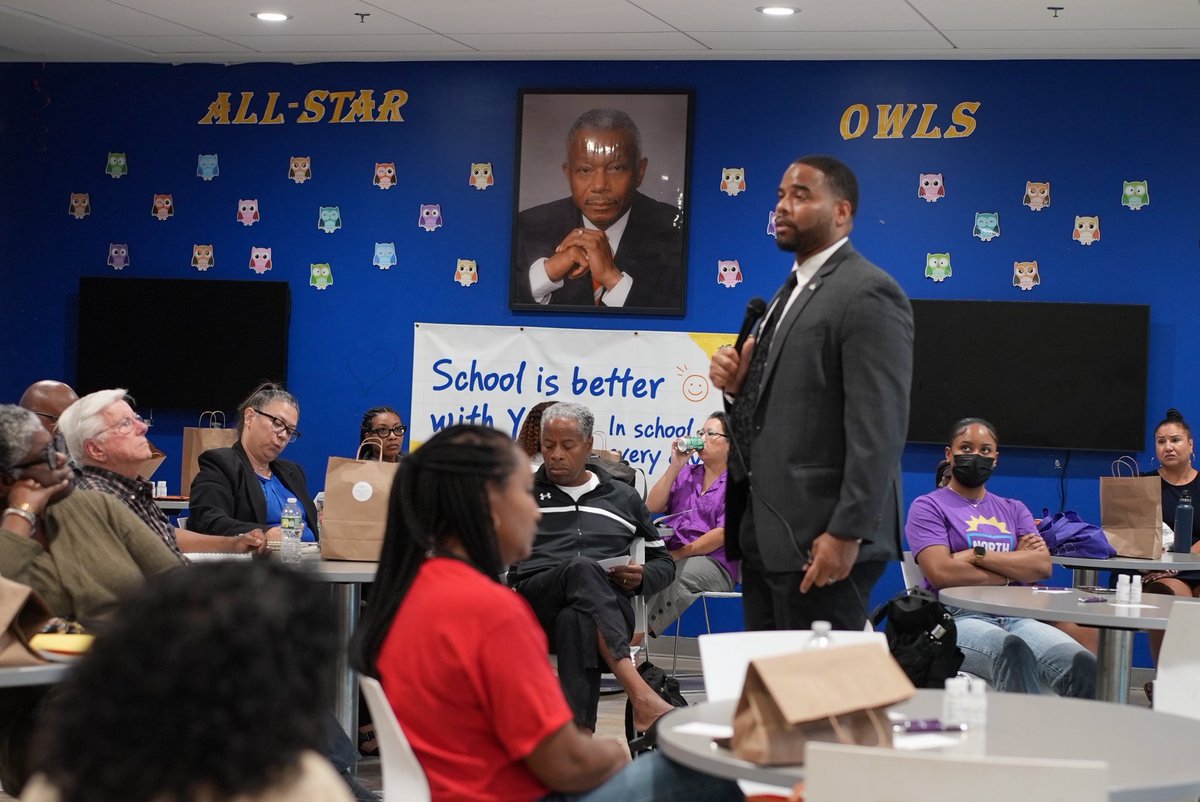 What an incredible night Community Conversations event at Milner Middle School! 

As part of my Listening &amp; Learning Tour, I had the privilege of connecting with so many amazing community members in Hartford’s North End. Tonight was about unlimited conversations and building real