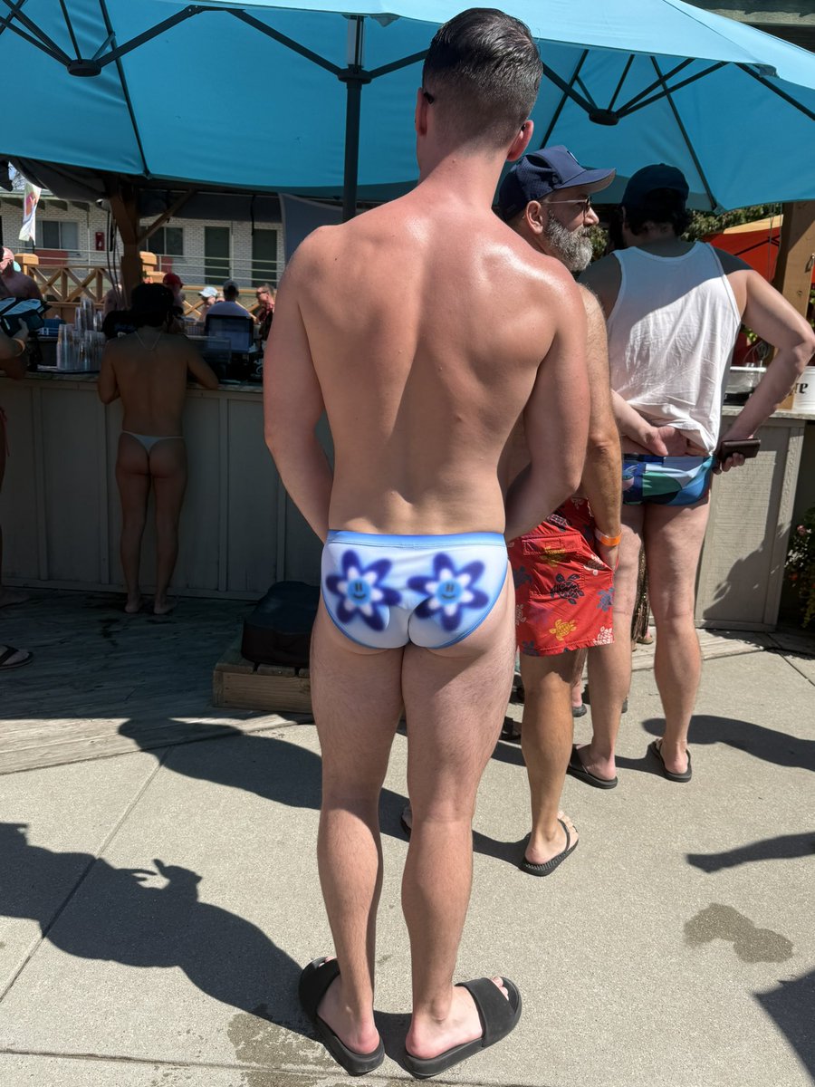 n8inches tweet media