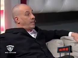 -mister soy polifuncional
-ah así que sos polifuncional escúchame te formaste con beckenbauer?
-no
-jugaste alguna vez en el bayern munich?
-no
-acaso sos lahm, kimmich, sammer, matthaus
-no
-entonces no sos polifuncional sos un negro mediopelo de mierda