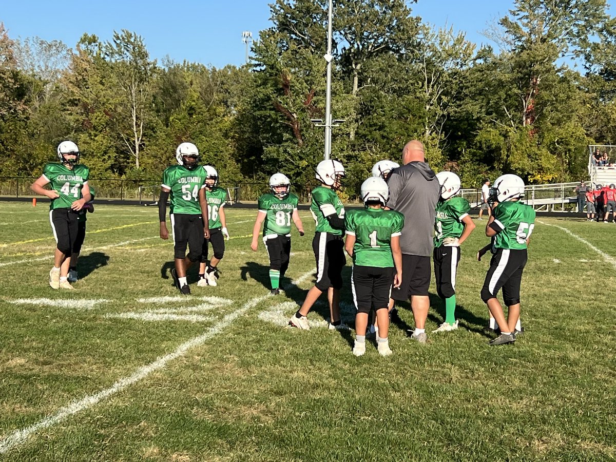 RaiderMiddle's tweet photo. Our 7th grade football team dropped one to Norwayne tonight.  Our cheerleaders did an amazing job and you can see them cheer again tomorrow during our 8th grade game! https://t.co/YFOBuLZvtR