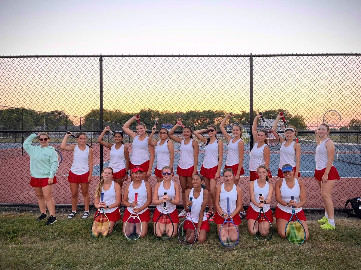 Monarch Girls Tennis won both Varsity and JV matches tonight vs Grove City 3-2! Great job, ladies!