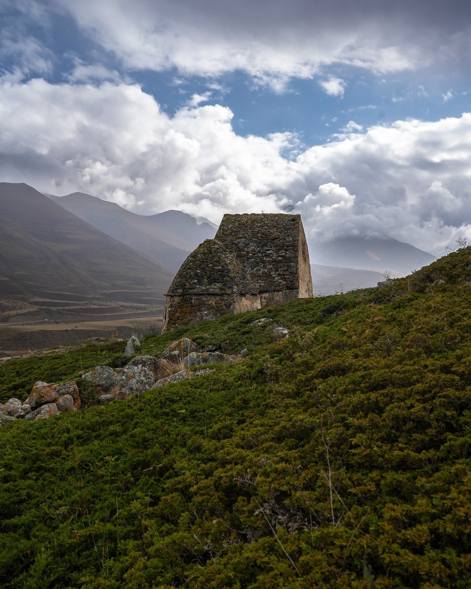 pancaucasus's tweet image. The crypts of Fardyk-Keshene, Kabardian-Balkaria

romanloktev / IG