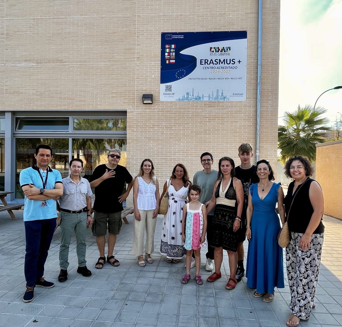 Hoy queremos dar una cálida bienvenida a un estudiante que llega desde Praga, República Checa, como parte del programa Erasmus de larga estancia.

Estará con nosotros varios meses, compartiendo clases, experiencias y cultura con toda la comunidad educativa.
<a href="/sepiegob/">SEPIE</a>
#Erasmus