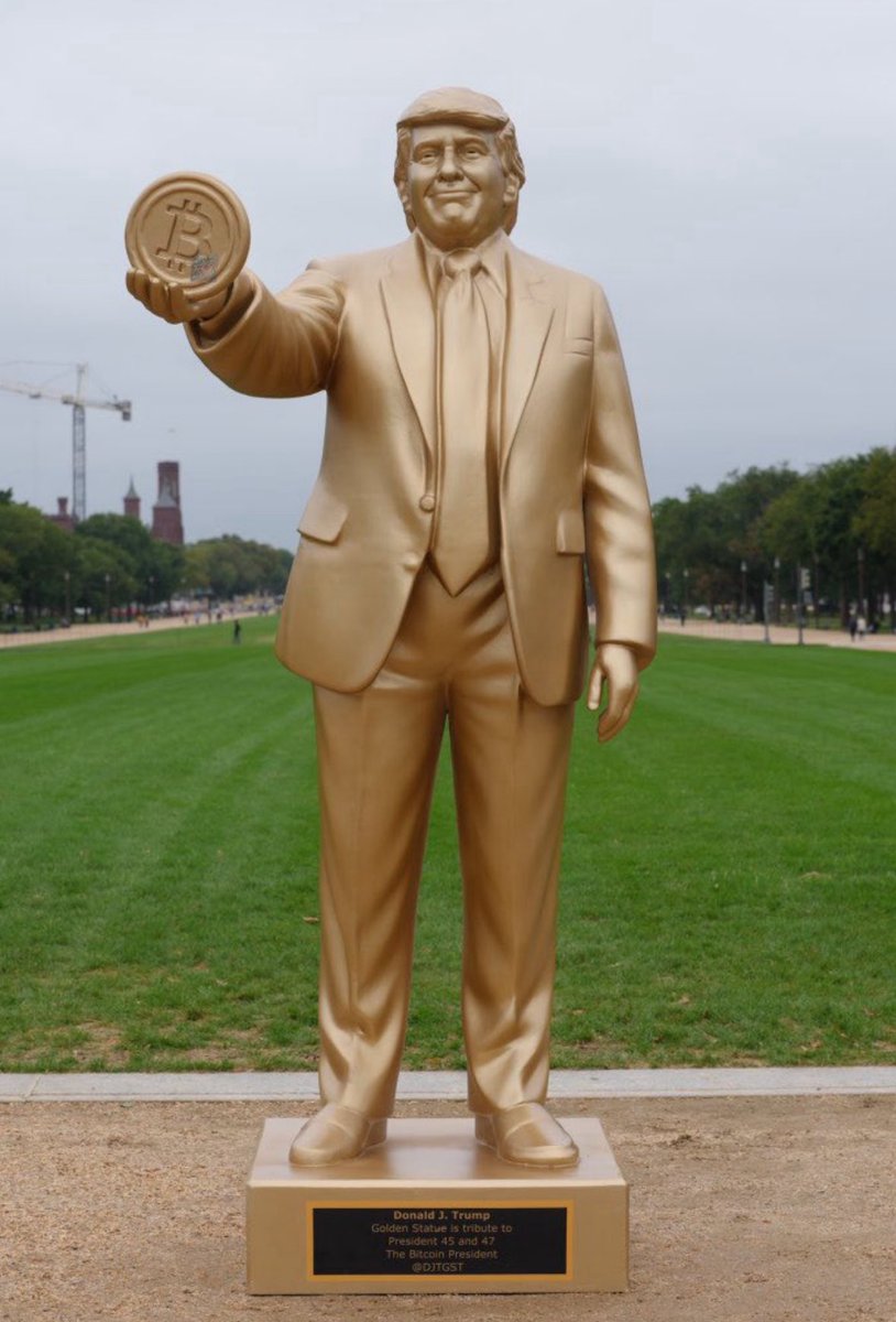 NEW: Golden Statue of President Trump pops up in Washington DC holding a  Bitcoin 👀