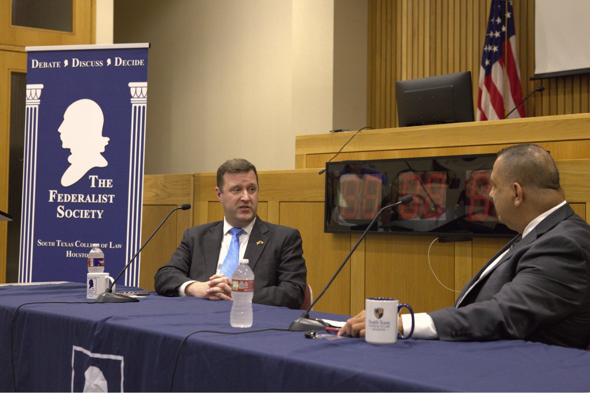 For Constitution Day on Wednesday, President and Dean Rey Valencia engaged the Hon. Evan A. Young of the Supreme Court of Texas in a dialogue about the founding of the Constitution, its importance today, and the high value of the rule of law.