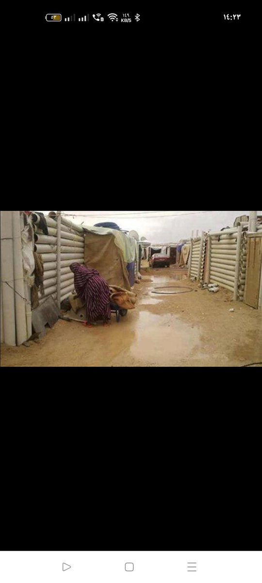 Lionel243826407's tweet photo. ليـبيـا في كارثة نـسبة فــقر تصـل الي40% لعدد ســكان لم يتــجاوز 8 مــليون نســمة💔😞 https://t.co/UcmCR7puv6